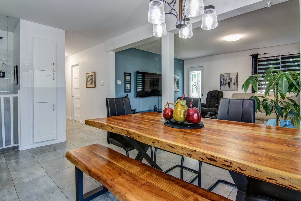 Salle à manger — 1001, Rue Ste-Agnès, Saguenay (Chicoutimi), G7G3V8, Saguenay (Chicoutimi)
