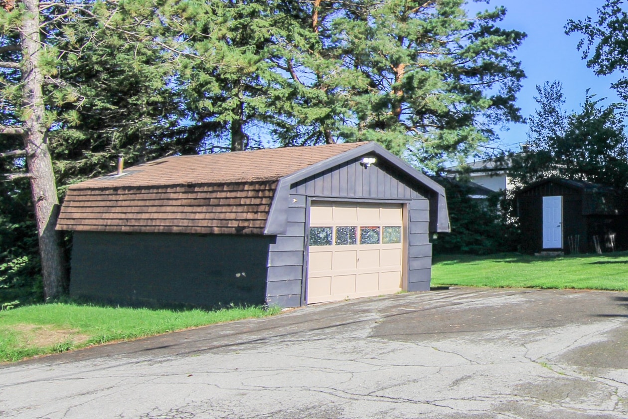 Garage — 1001, Rue Ste-Agnès, Saguenay (Chicoutimi), G7G3V8, Saguenay (Chicoutimi)