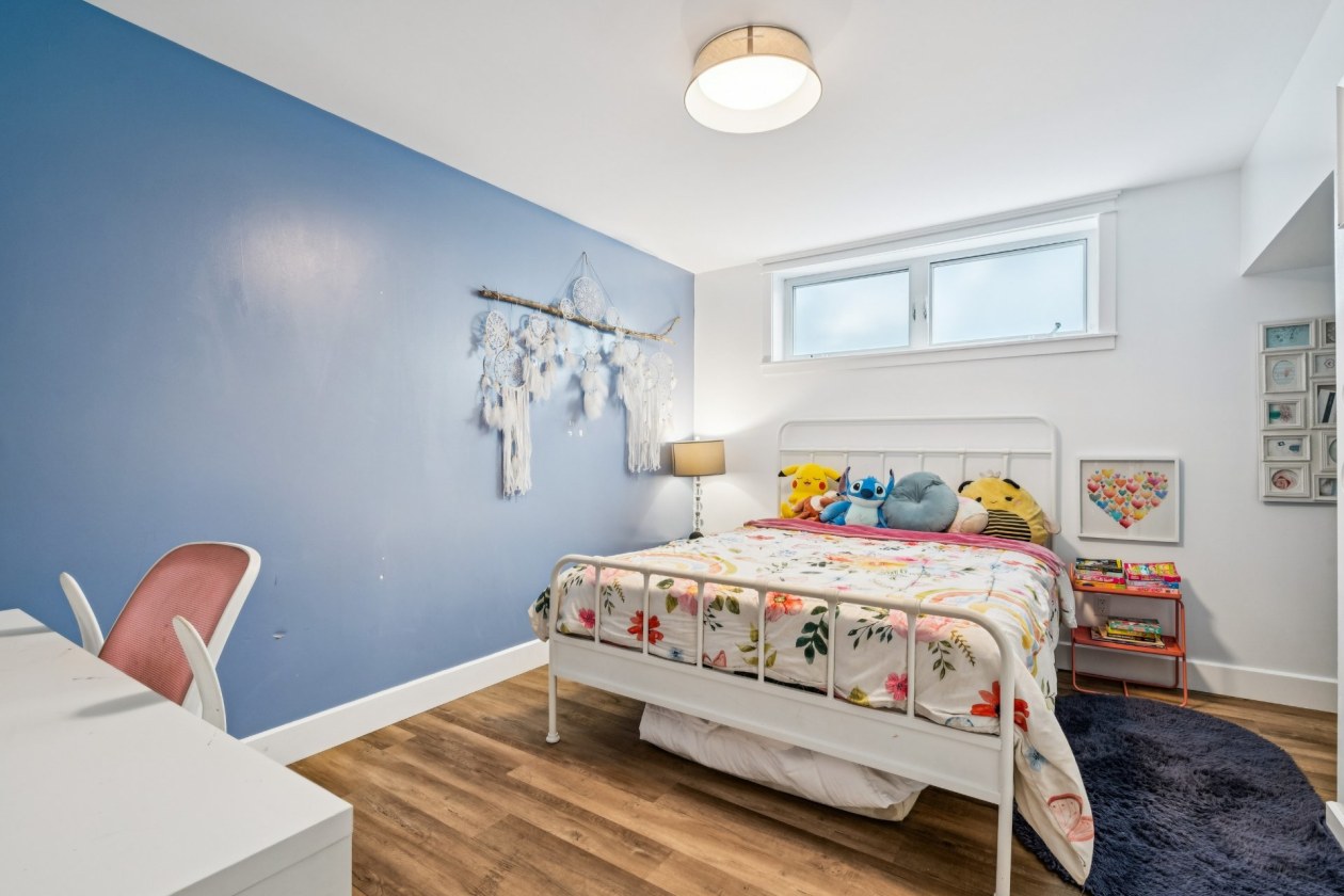 Chambre à coucher — 112, Rue du Parc, Verchères, J0L2R0, Verchères
