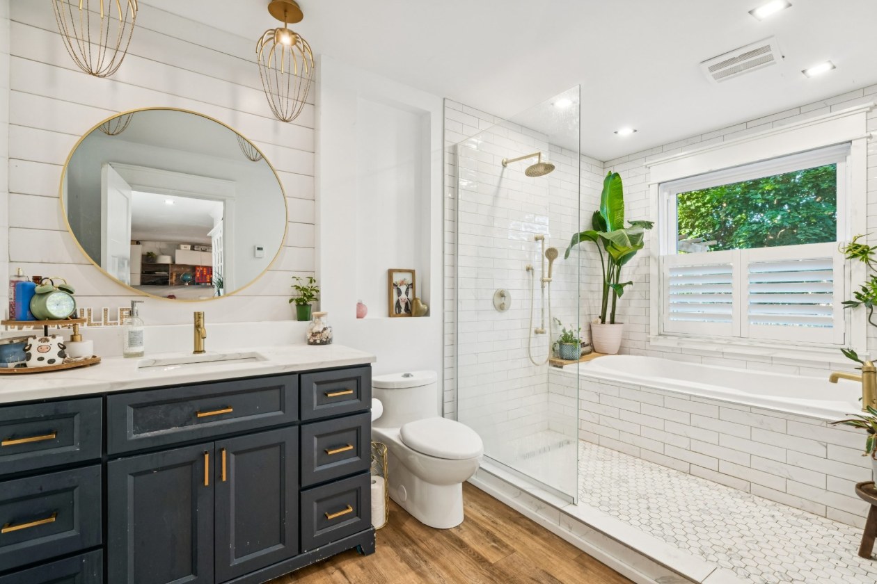 Salle de bains — 112, Rue du Parc, Verchères, J0L2R0, Verchères