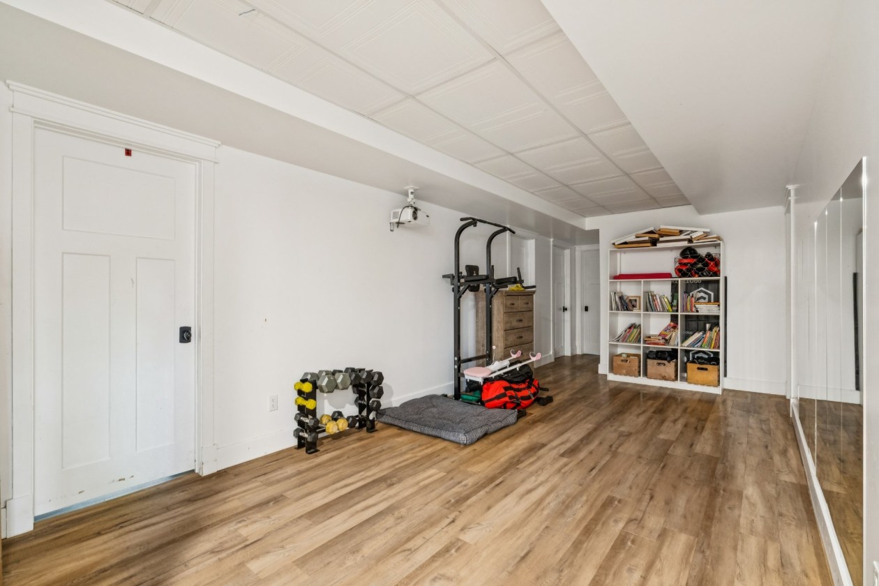 Rangement — 112, Rue du Parc, Verchères, J0L2R0, Verchères