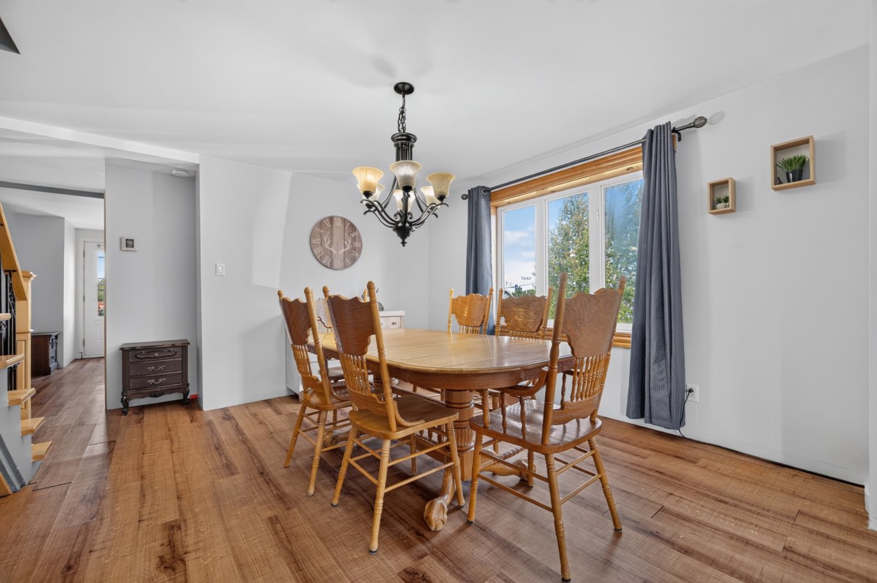 Salle à manger — 81, Rue Soucy, La Rédemption, G0J1P0, La Rédemption