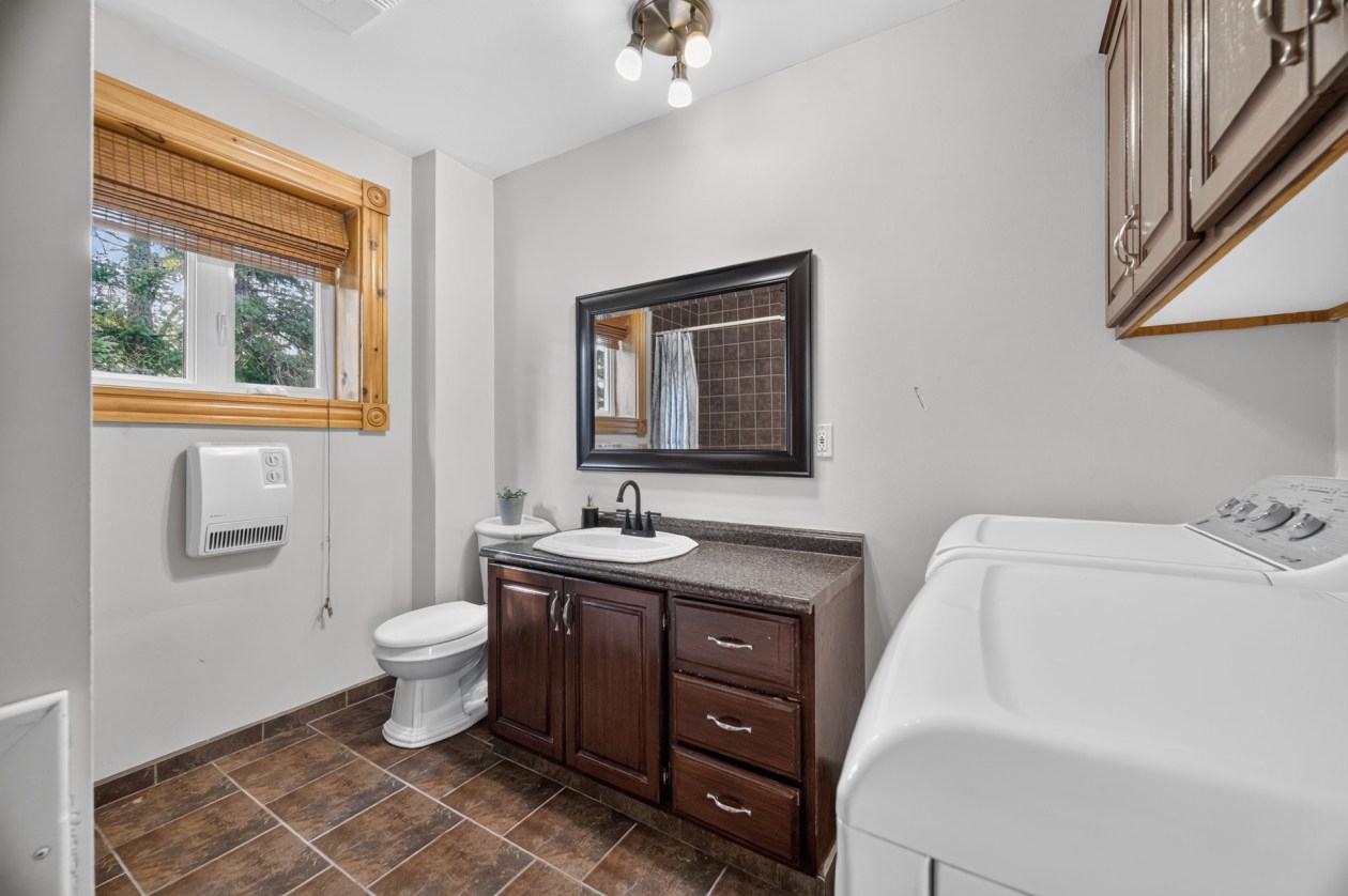 Salle de bains — 81, Rue Soucy, La Rédemption, G0J1P0, La Rédemption