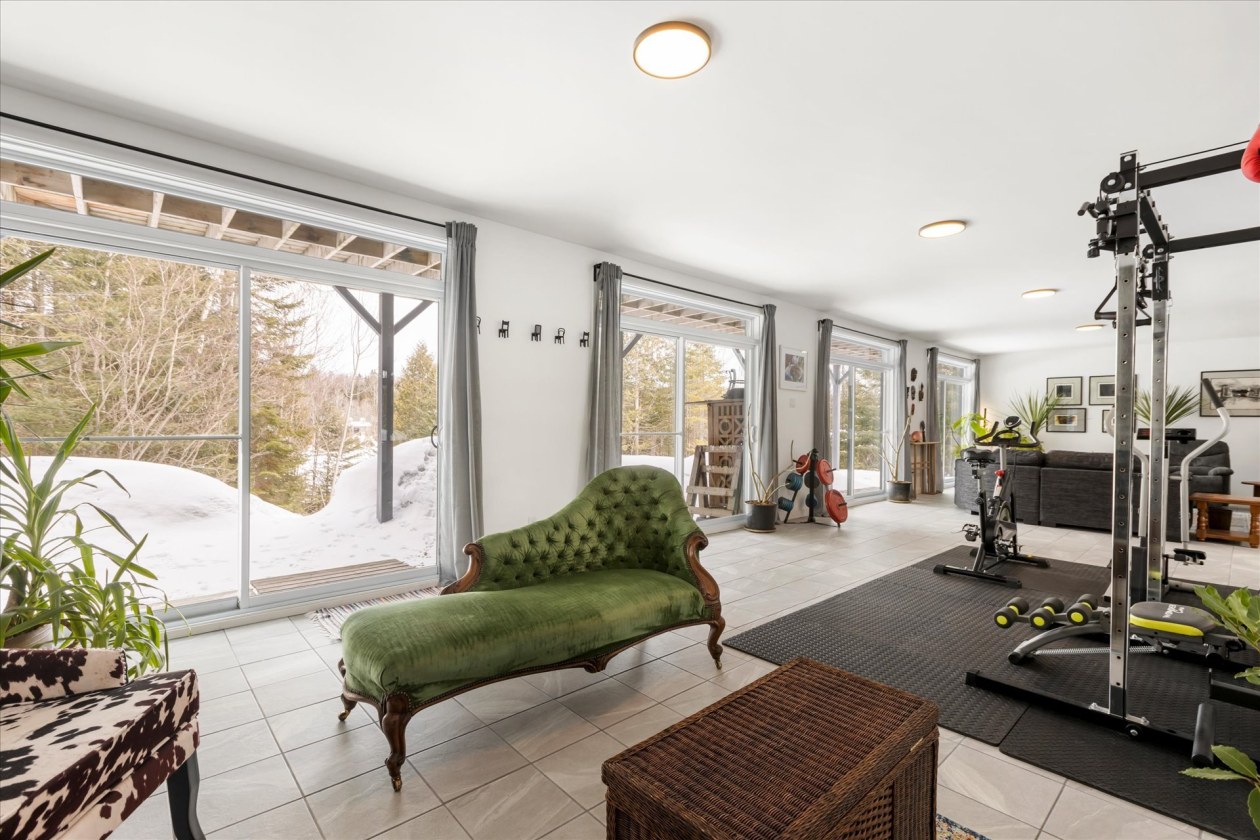 Salle familiale — 5610, Ch. du Lac-Héroux, Saint-Boniface, G0X2L0, Saint-Boniface