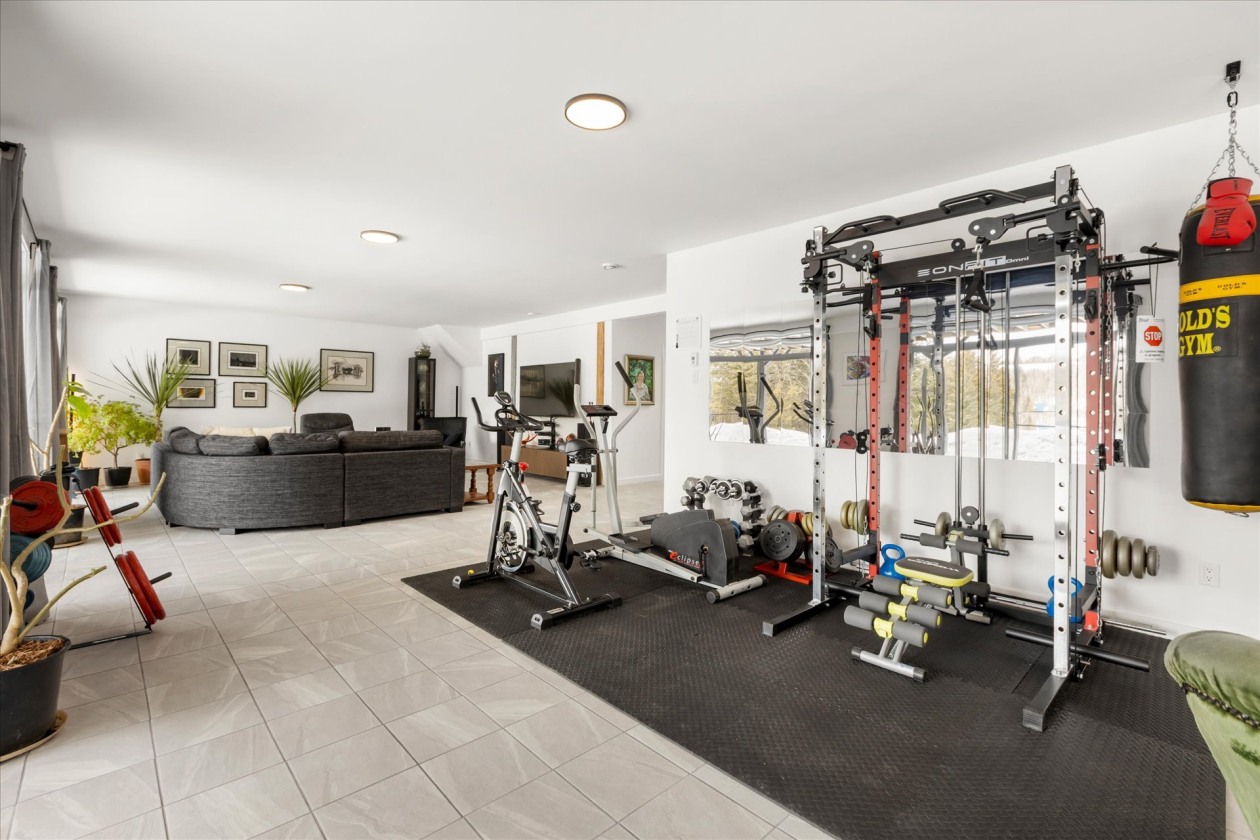 Salle familiale — 5610, Ch. du Lac-Héroux, Saint-Boniface, G0X2L0, Saint-Boniface