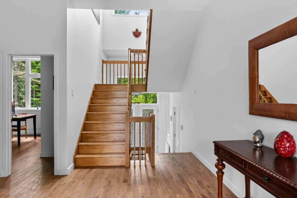 Escalier — 5610, Ch. du Lac-Héroux, Saint-Boniface, G0X2L0, Saint-Boniface
