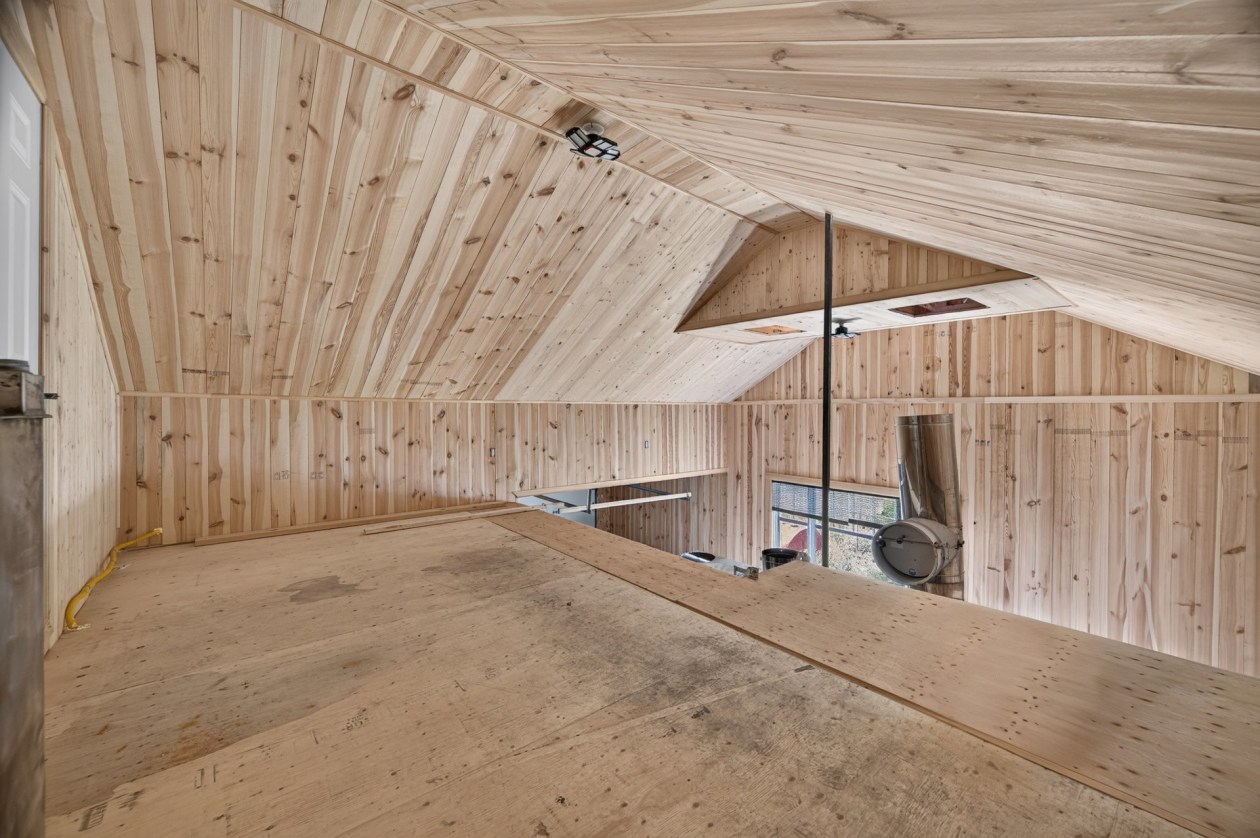 Mezzanine — 139, 4e Rang O., Saint-Anaclet-de-Lessard, G0K1H0, Saint-Anaclet-de-Lessard