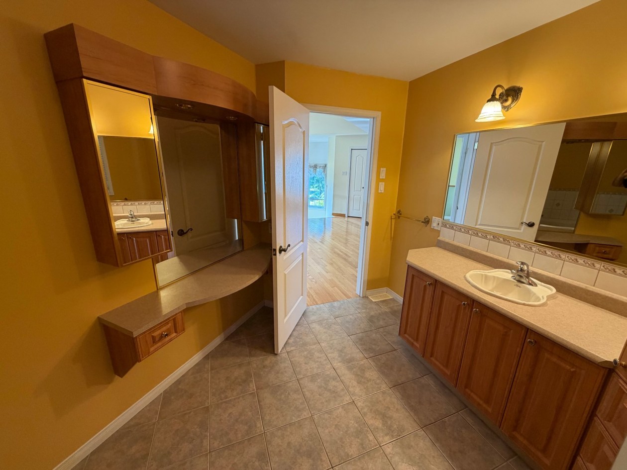 Salle de bains — 165, Rue des Myosotis, Saguenay (Chicoutimi), G7G5H4, Saguenay (Chicoutimi)