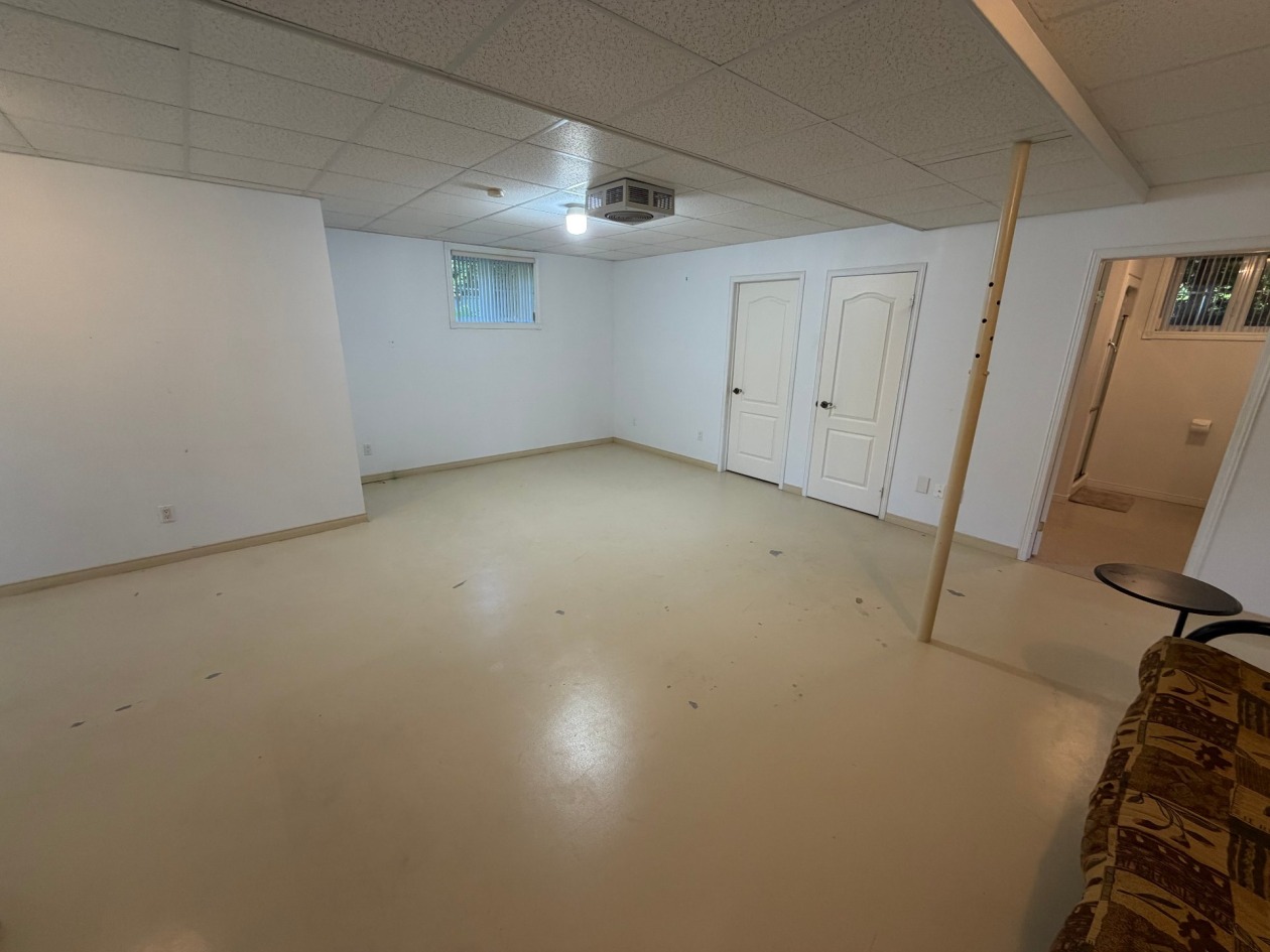 Salle familiale — 165, Rue des Myosotis, Saguenay (Chicoutimi), G7G5H4, Saguenay (Chicoutimi)