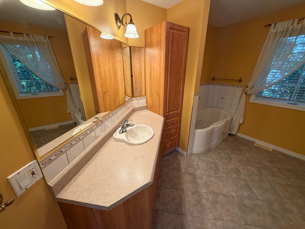 Salle de bains — 165, Rue des Myosotis, Saguenay (Chicoutimi), G7G5H4, Saguenay (Chicoutimi)