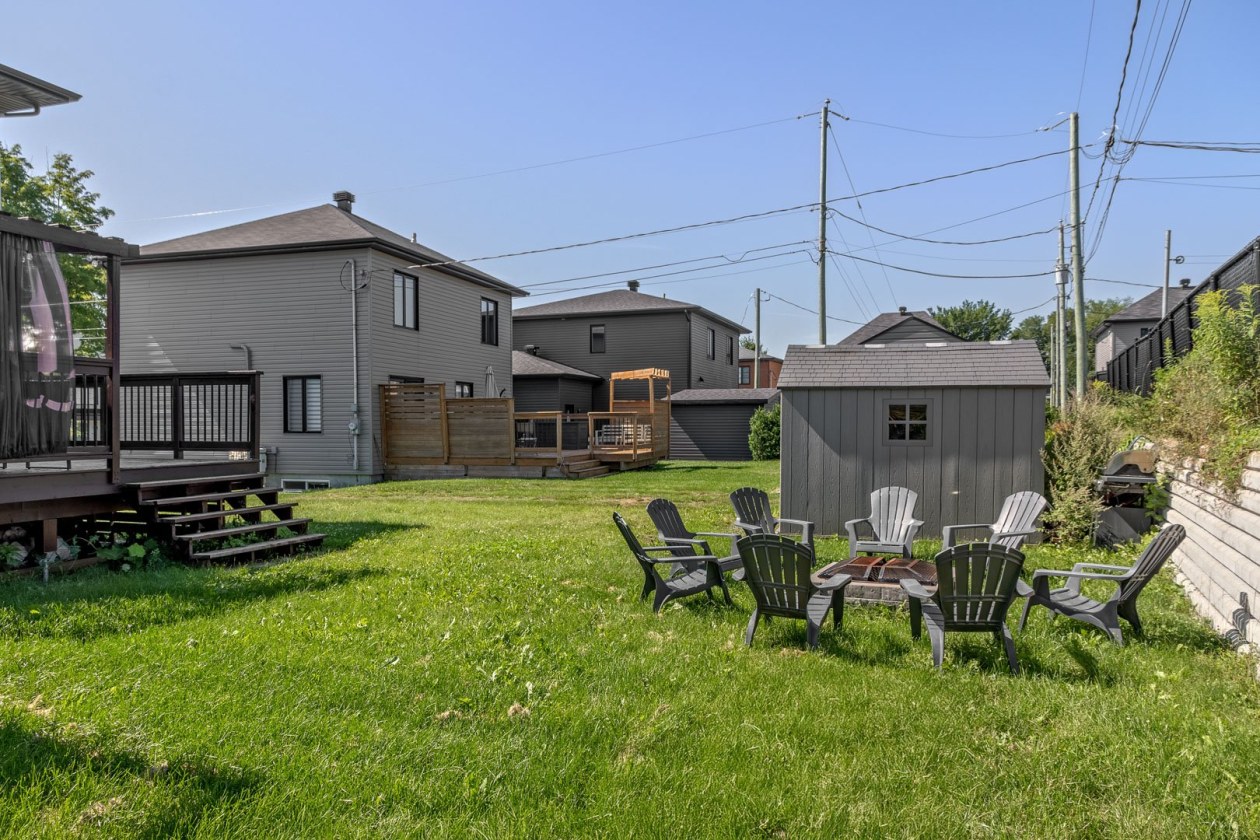 Cour — 732Z, Rue de Dover, Québec (Charlesbourg ), G2L0H3, Québec (Charlesbourg )
