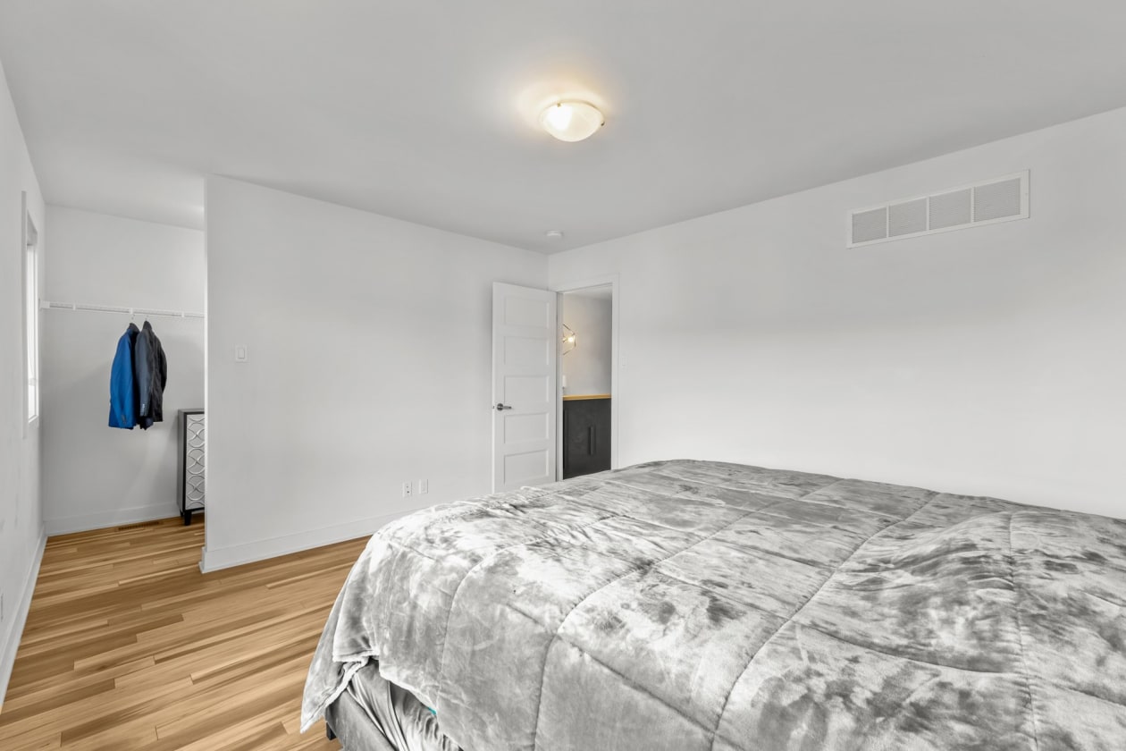 Chambre à coucher principale — 6144, Rue d'Angora, Terrebonne (Lachenaie), J6X0G9, Terrebonne (Lachenaie)