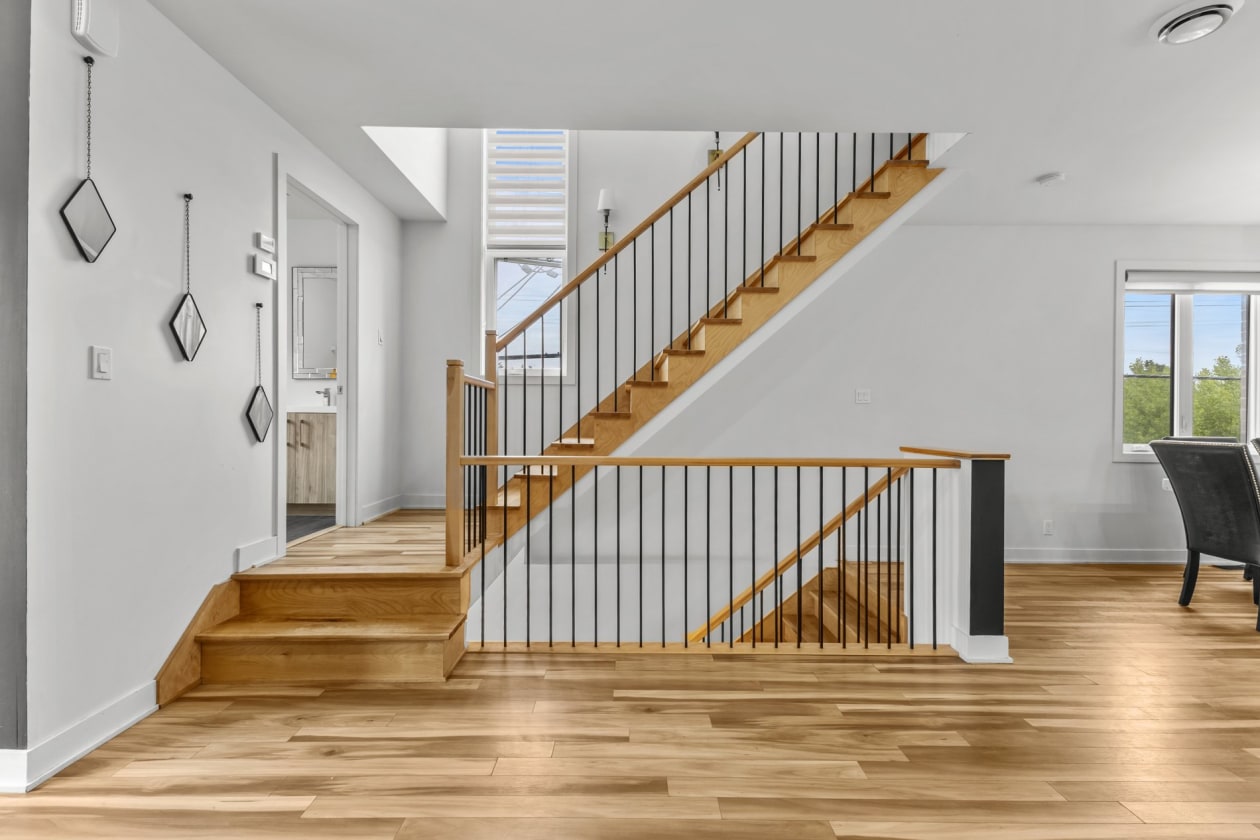 Escalier — 6144, Rue d'Angora, Terrebonne (Lachenaie), J6X0G9, Terrebonne (Lachenaie)