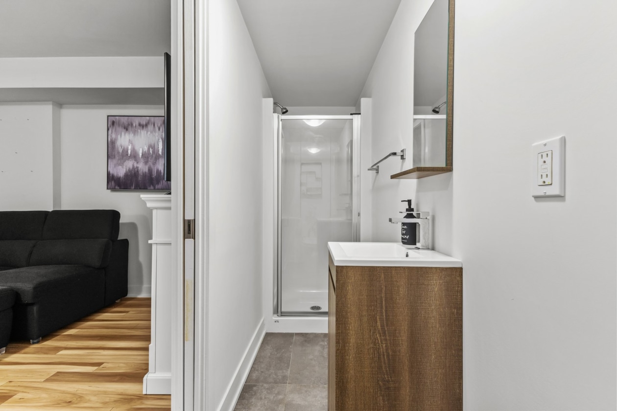 Salle de bains — 6144, Rue d'Angora, Terrebonne (Lachenaie), J6X0G9, Terrebonne (Lachenaie)