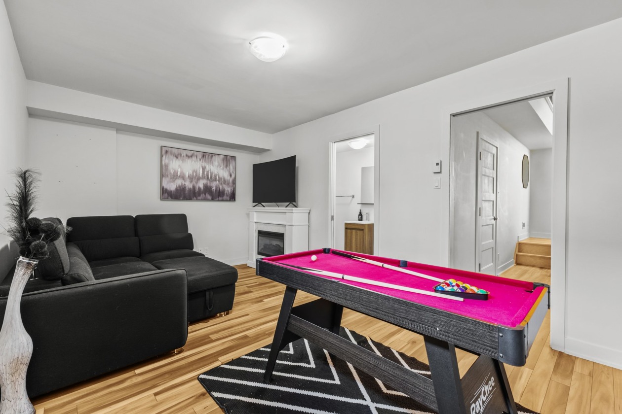 Salle familiale — 6144Z, Rue d'Angora, Terrebonne (Lachenaie), J6X0G9, Terrebonne (Lachenaie)