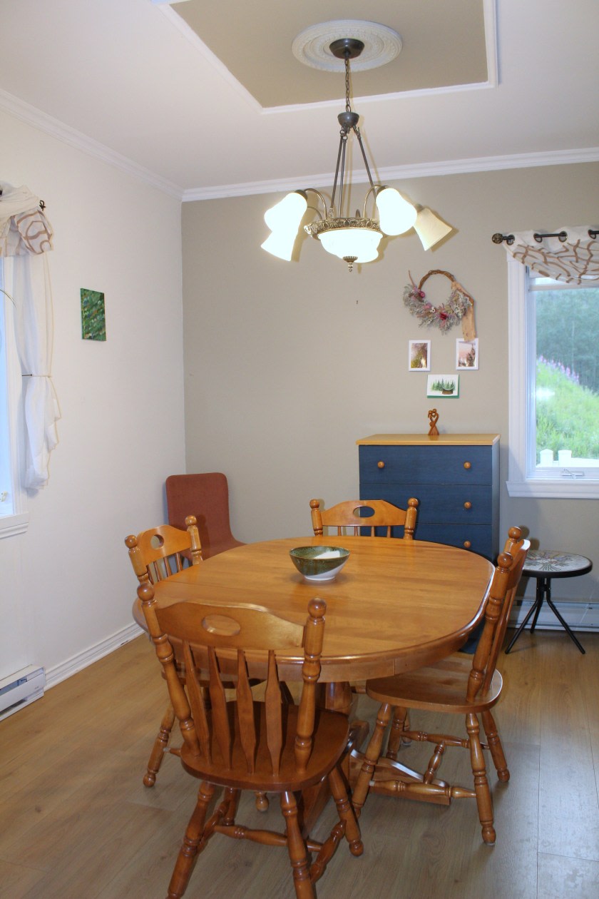 Salle à manger — 7 Côte Des Neiges, Cap-Chat, G0J 1E0, Cap-Chat