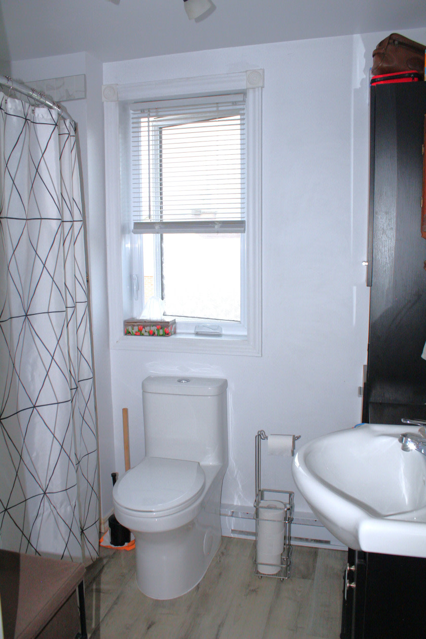 Salle de bains — 7 Côte Des Neiges, Cap-Chat, G0J 1E0, Cap-Chat