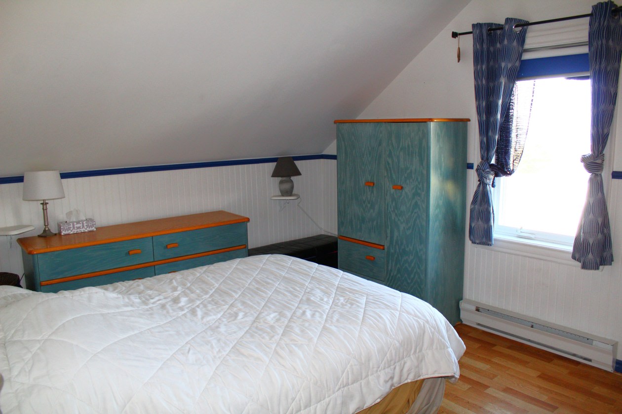 Chambre à coucher principale — 7 Côte Des Neiges, Cap-Chat, G0J 1E0, Cap-Chat