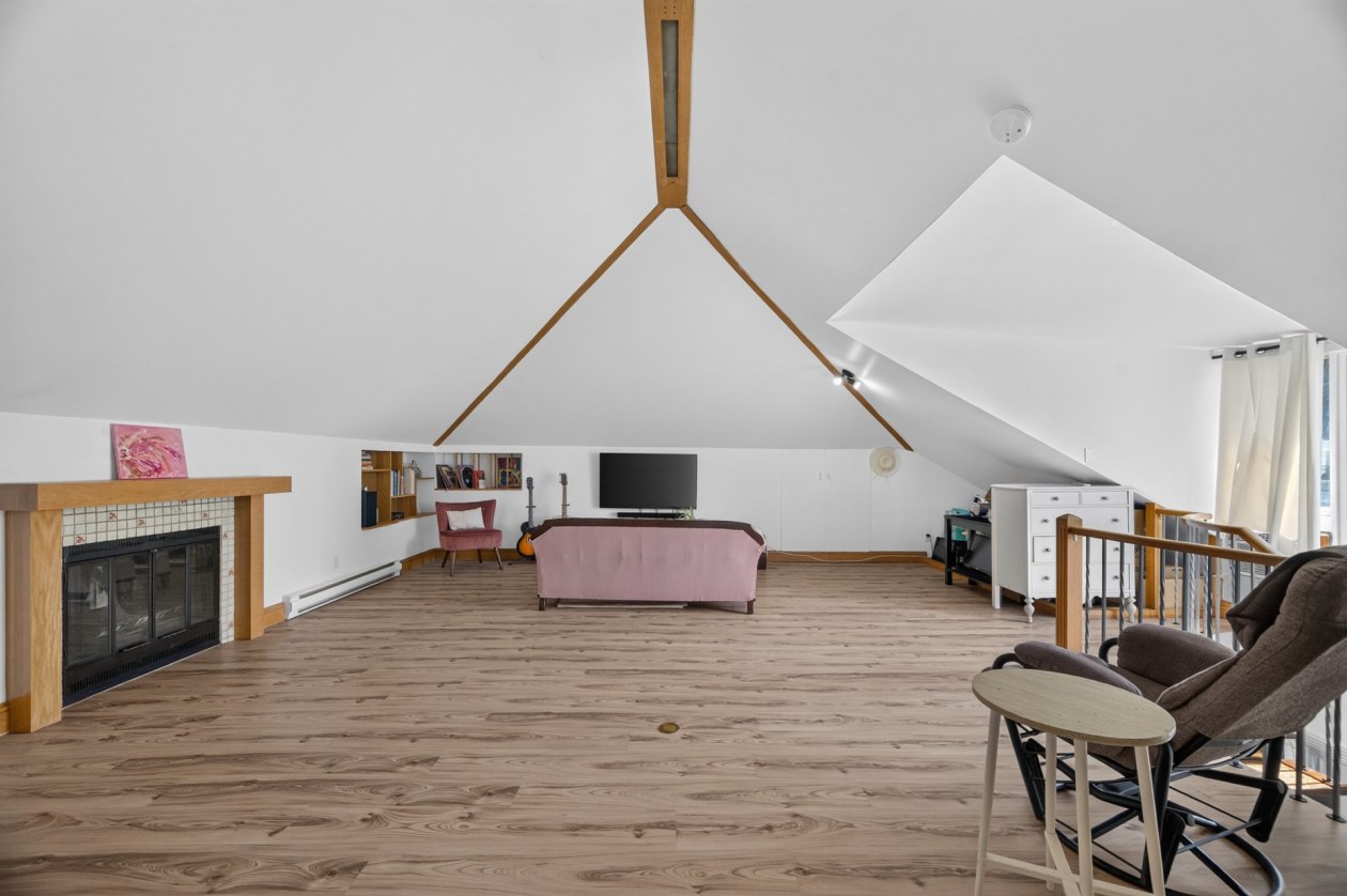 Salon — 24, 2e Rue E., Rimouski, G5L2G2, Rimouski