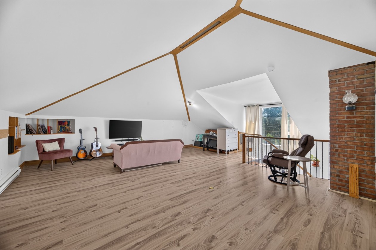 Salon — 24, 2e Rue E., Rimouski, G5L2G2, Rimouski