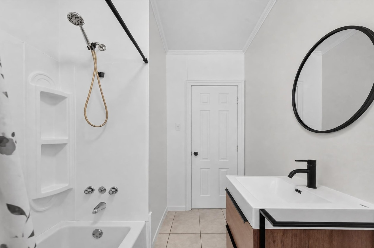 Salle de bains — 24, 2e Rue E., Rimouski, G5L2G2, Rimouski