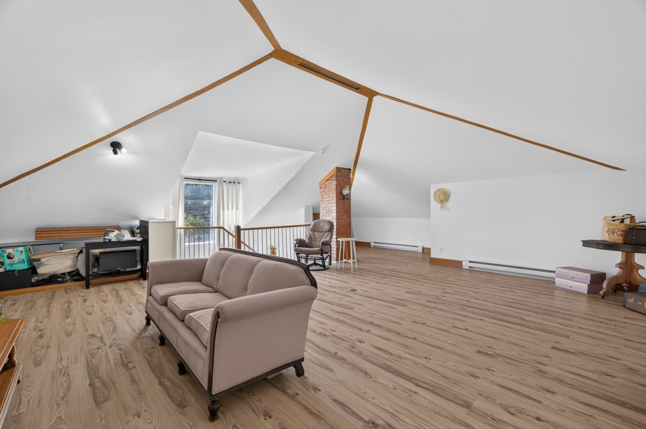 Salon — 24, 2e Rue E., Rimouski, G5L2G2, Rimouski