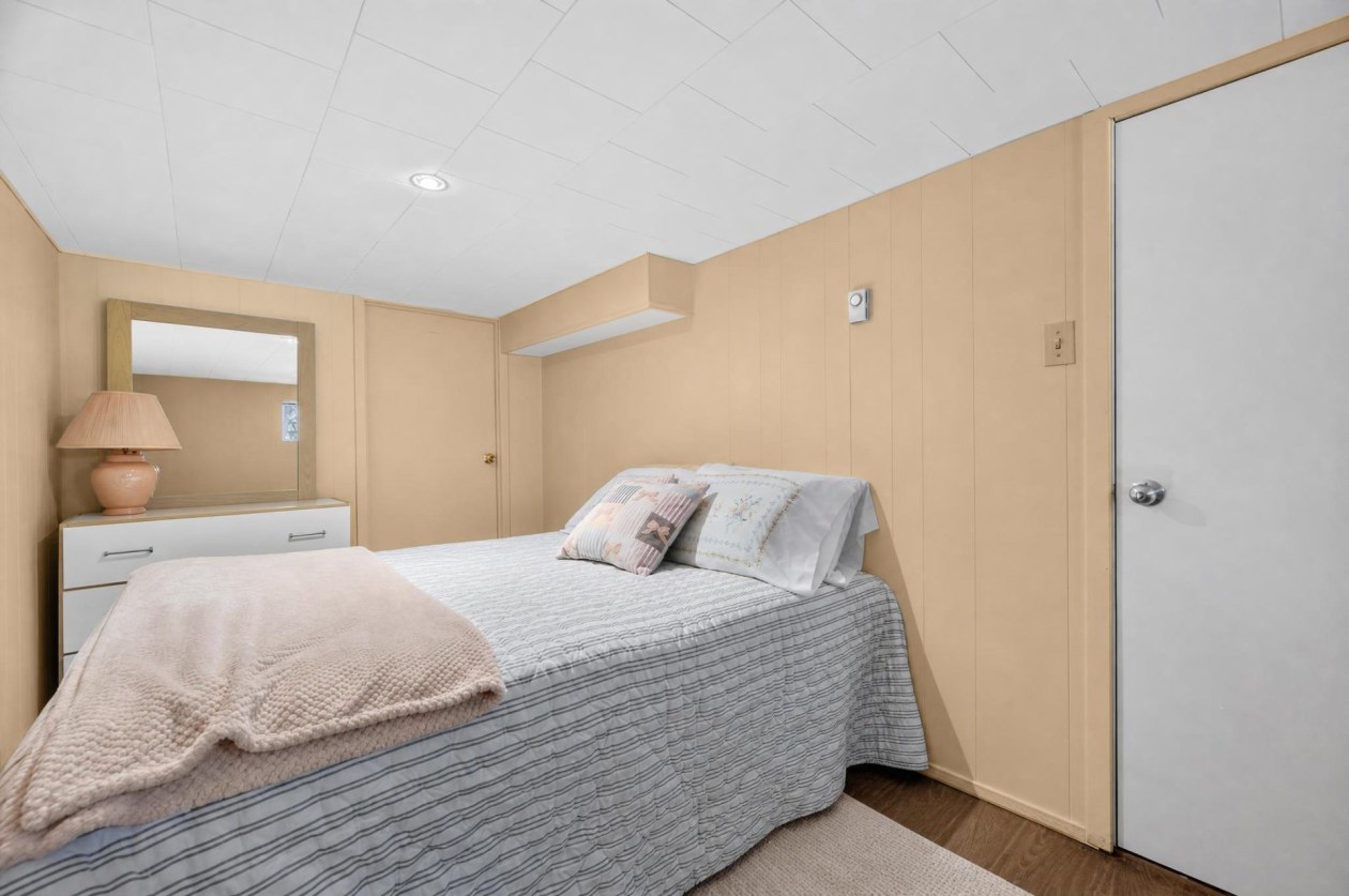 Chambre à coucher — 24, 2e Rue E., Rimouski, G5L2G2, Rimouski