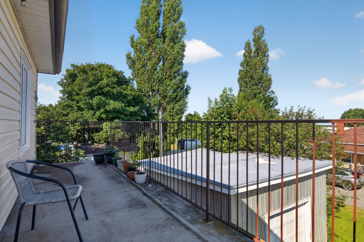 Balcon — 44A - 44C, Rue St-Elzéar, Sainte-Luce, G0K1P0, Sainte-Luce