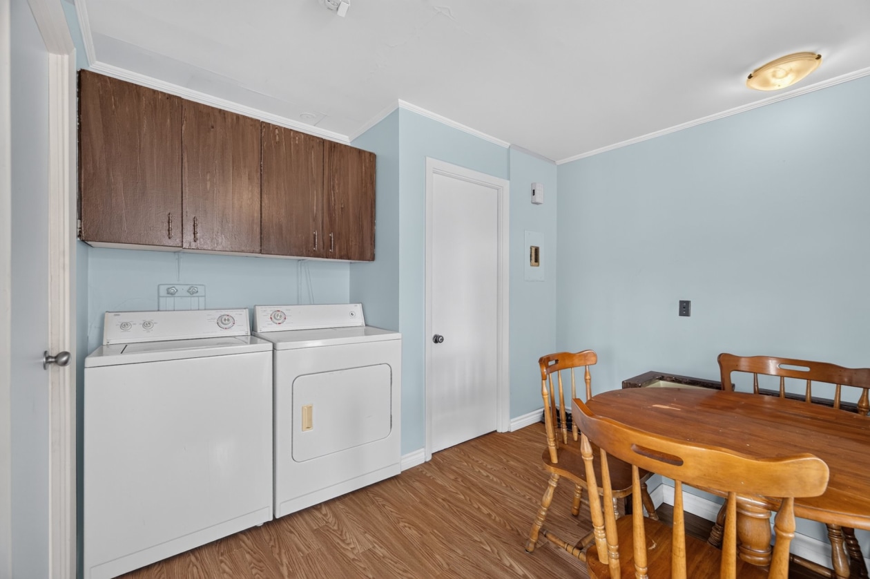 Salle de lavage — 44A - 44C, Rue St-Elzéar, Sainte-Luce, G0K1P0, Sainte-Luce