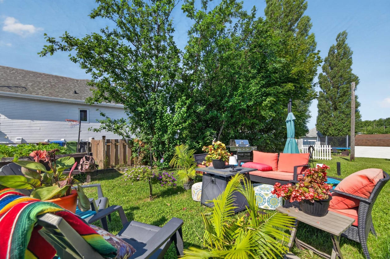 Cour — 44A - 44C, Rue St-Elzéar, Sainte-Luce, G0K1P0, Sainte-Luce