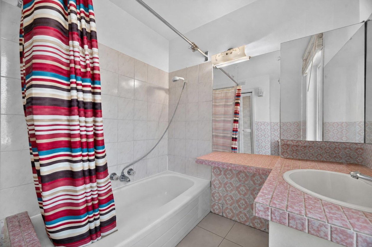 Salle de bains — 44A - 44C, Rue St-Elzéar, Sainte-Luce, G0K1P0, Sainte-Luce