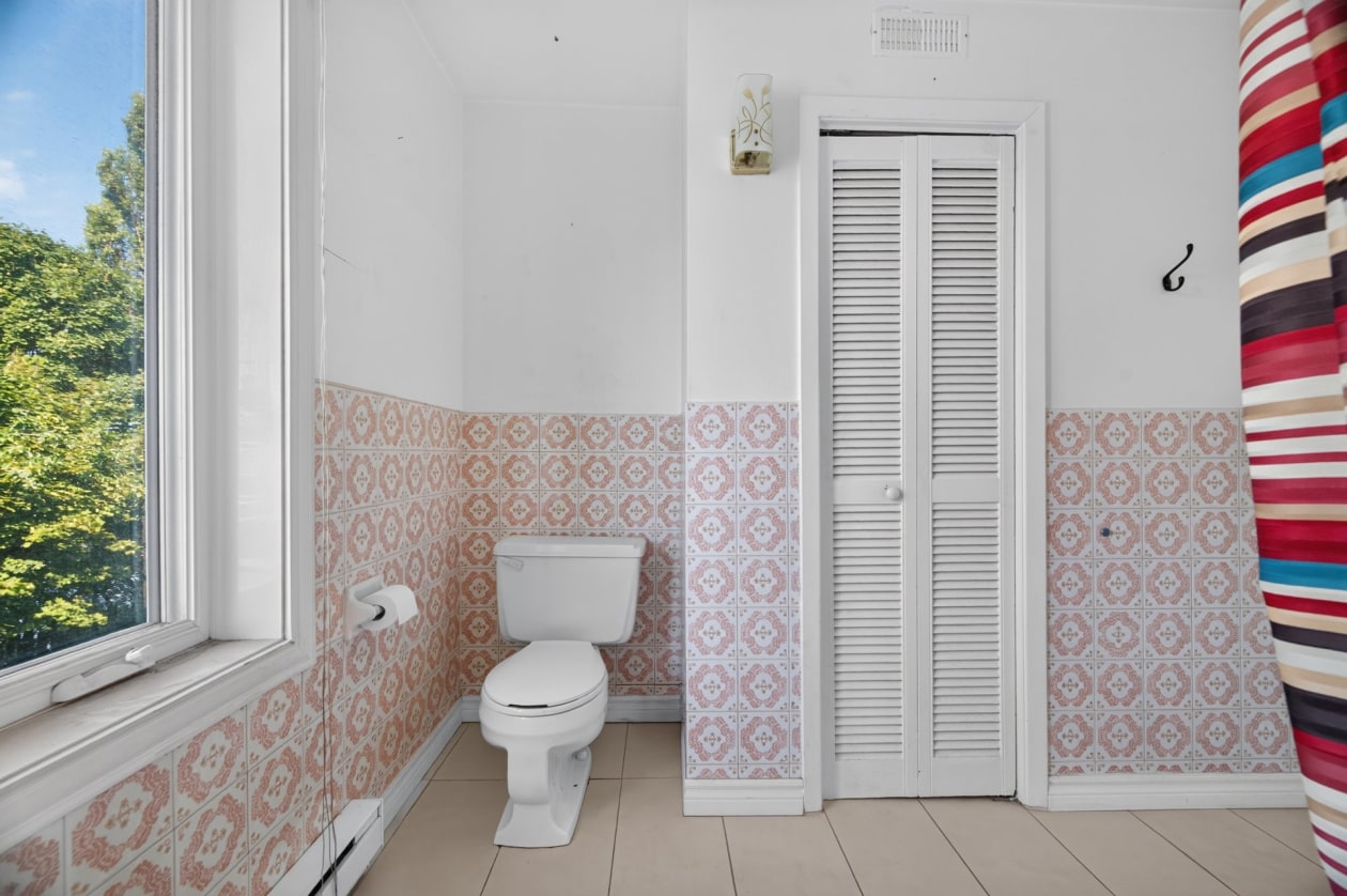 Salle de bains — 44A - 44C, Rue St-Elzéar, Sainte-Luce, G0K1P0, Sainte-Luce