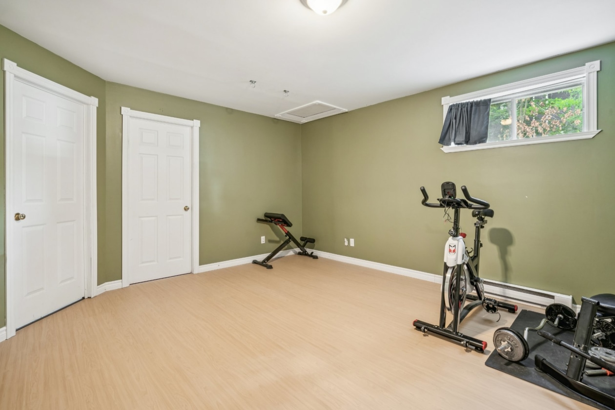 Salle familiale — 9069, 9e Allée, Drummondville, J2A2K6, Drummondville