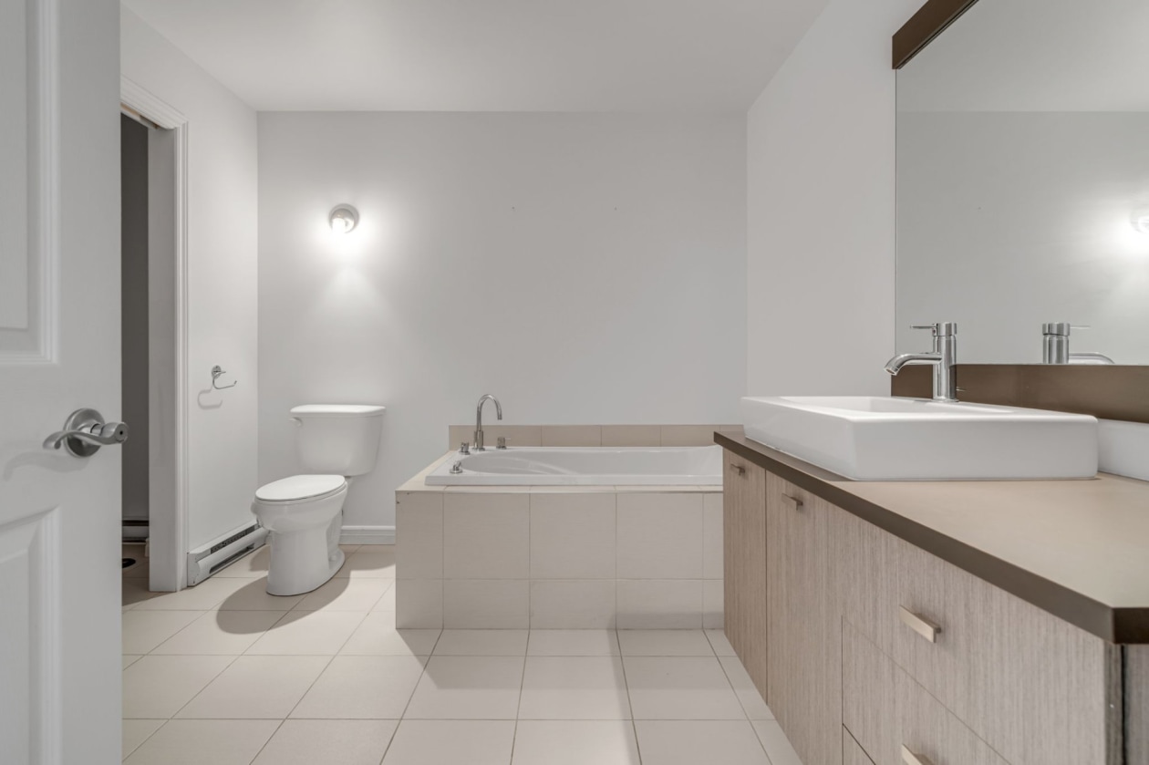 Salle de bains — 10015, Boul. de l'Ormière, 101, Québec (Les Rivières), G2B3L2, Québec (Les Rivières)