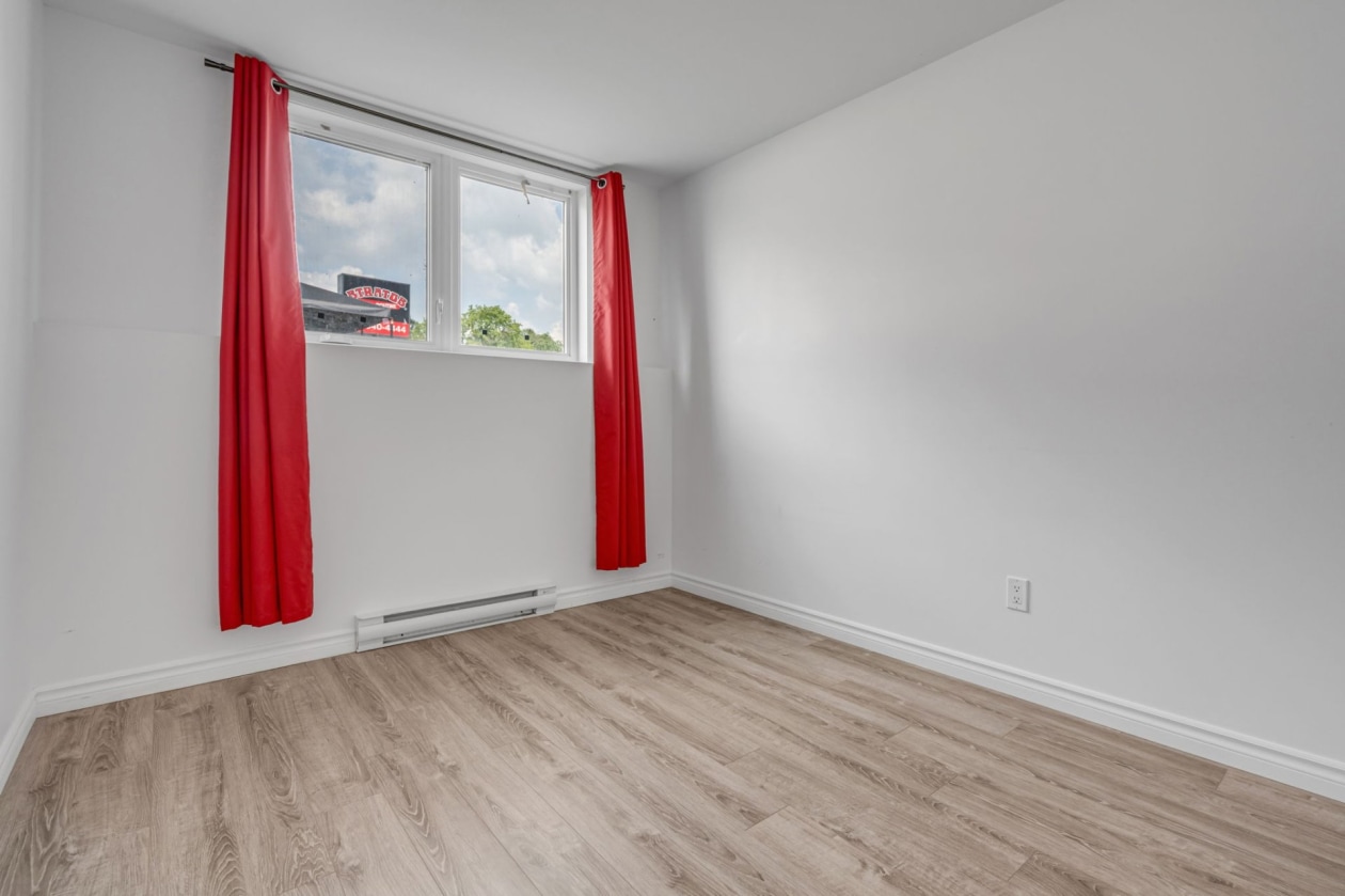 Chambre à coucher — 10015, Boul. de l'Ormière, 101, Québec (Les Rivières), G2B3L2, Québec (Les Rivières)
