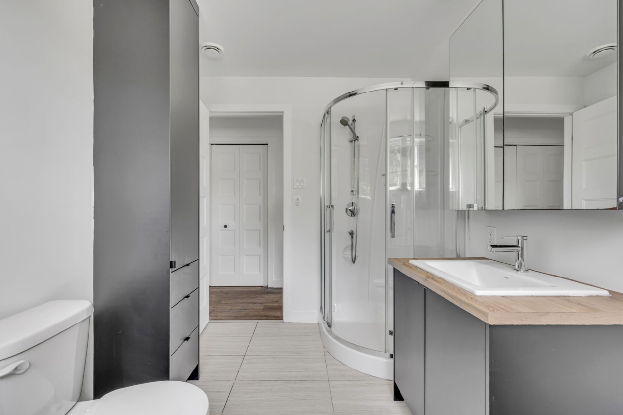 Salle de bains — 200 - 204, Rue Philippe-Grenier, Québec (Beauport), G1M0G1, Québec (Beauport)
