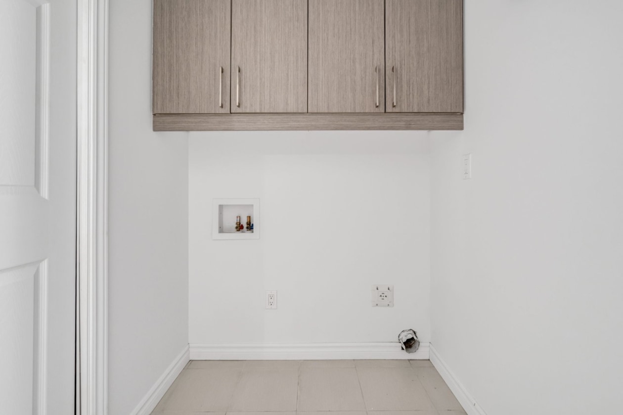 Salle de lavage — 10015, Boul. de l'Ormière, 101, Québec (Les Rivières), G2B3L2, Québec (Les Rivières)