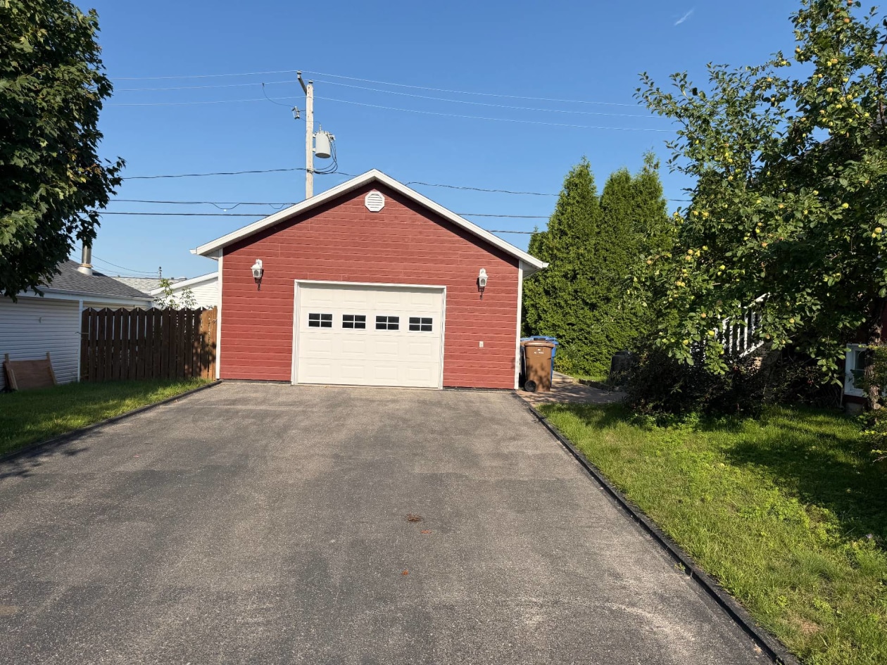 Garage — 165, Rue des Myosotis, Saguenay (Chicoutimi), G7G5H4, Saguenay (Chicoutimi)