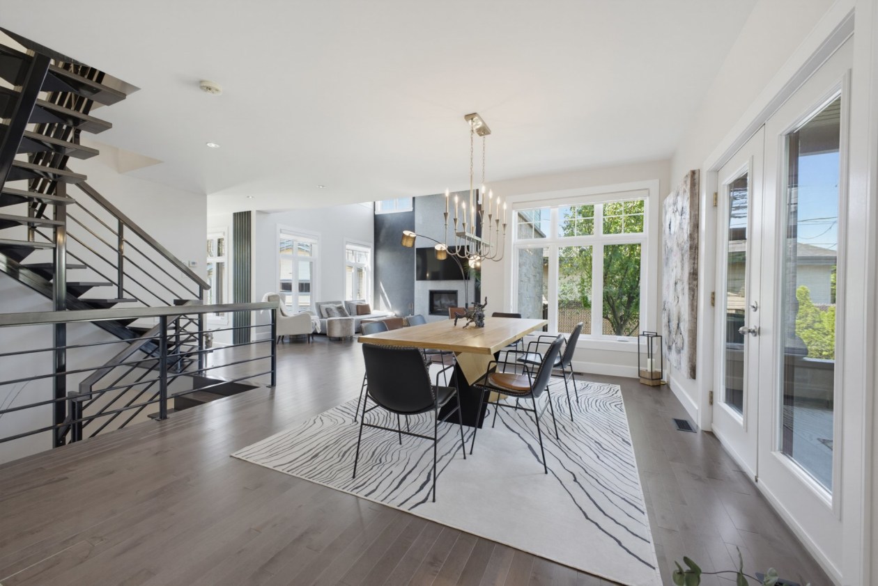 Salle à manger — 580, Av. des Grands-Prés, Terrebonne (Lachenaie), J6V0B2, Terrebonne (Lachenaie)