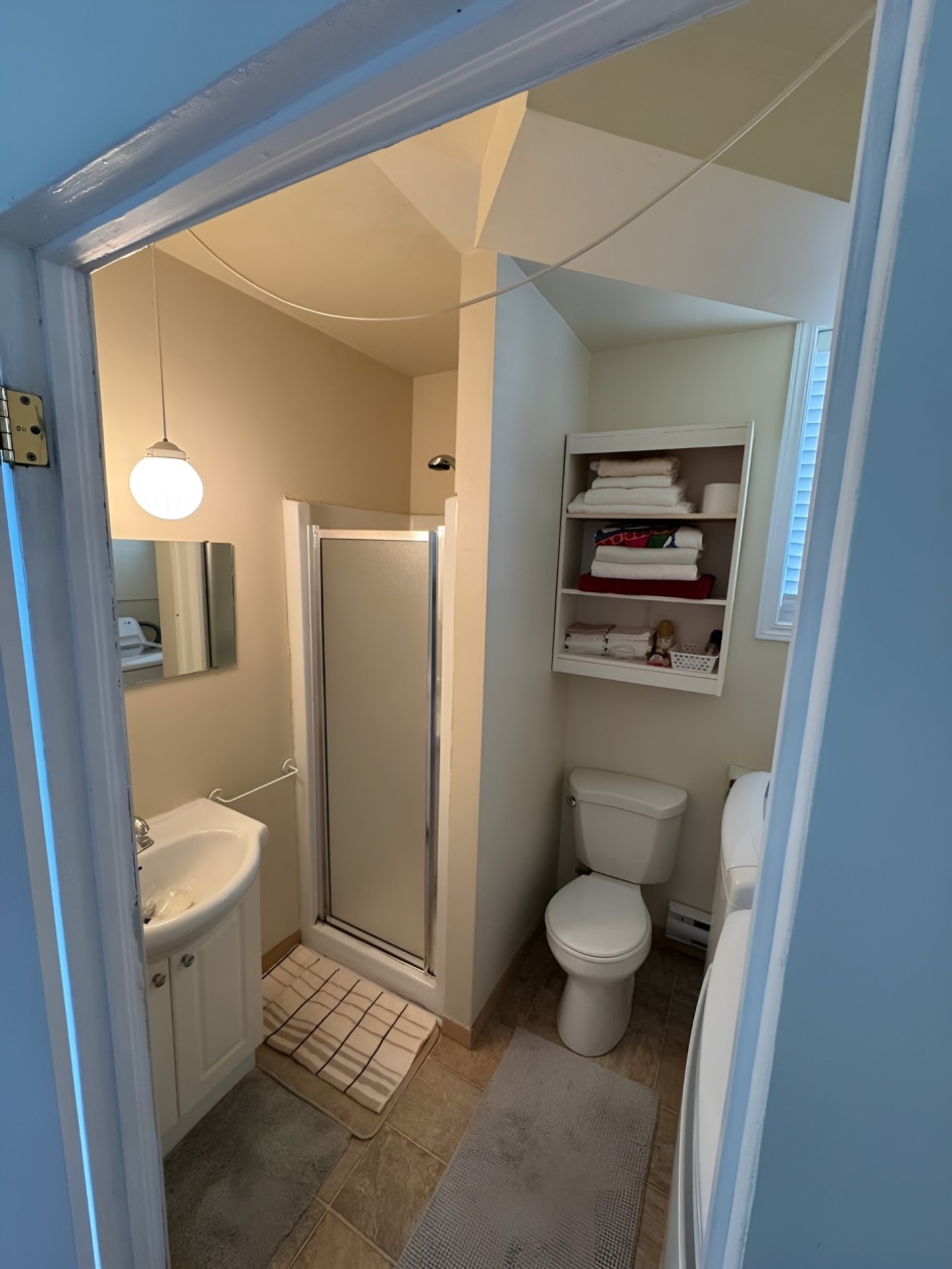 Salle de bains — 3902, Rue Panet, Saguenay (Jonquière), G7X3V3, Saguenay (Jonquière)
