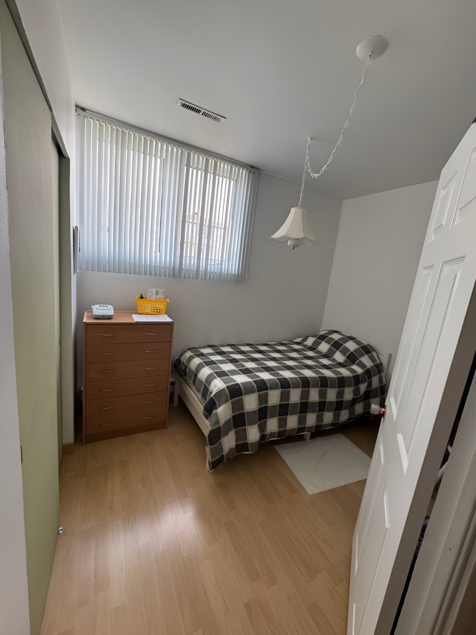 Chambre à coucher — 3902, Rue Panet, Saguenay (Jonquière), G7X3V3, Saguenay (Jonquière)