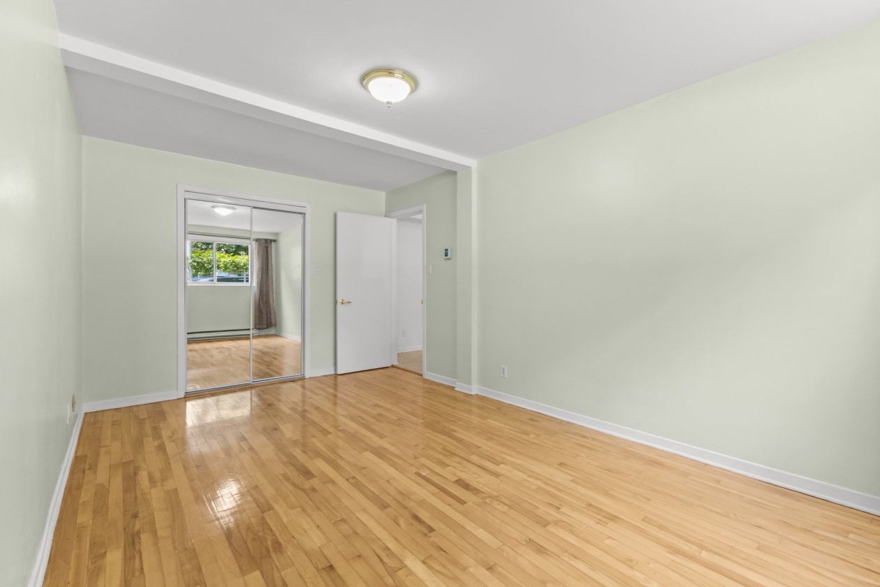 Chambre à coucher principale — 6969 - A, Rue Rainier, Montréal (Saint-Léonard), H1T3W9, Montréal (Saint-Léonard)