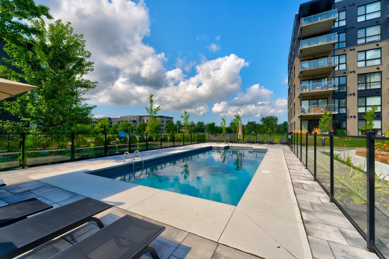 Piscine — 4220, Rue Olivier-Fournier, 608, Longueuil (Saint-Hubert), J3Y1G5, Longueuil (Saint-Hubert)