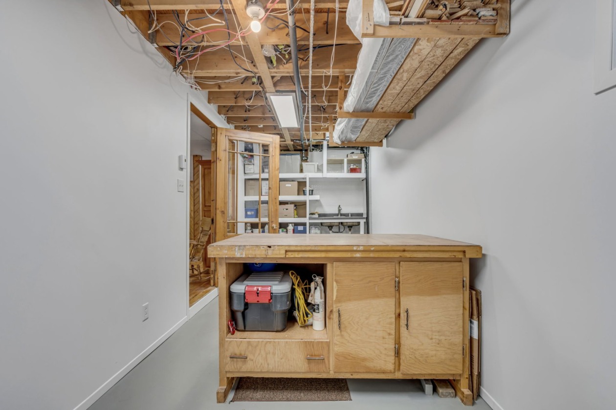 Atelier — 4125, Av. Terriot, Québec (Les Rivières), G2E3T1, Québec (Les Rivières)