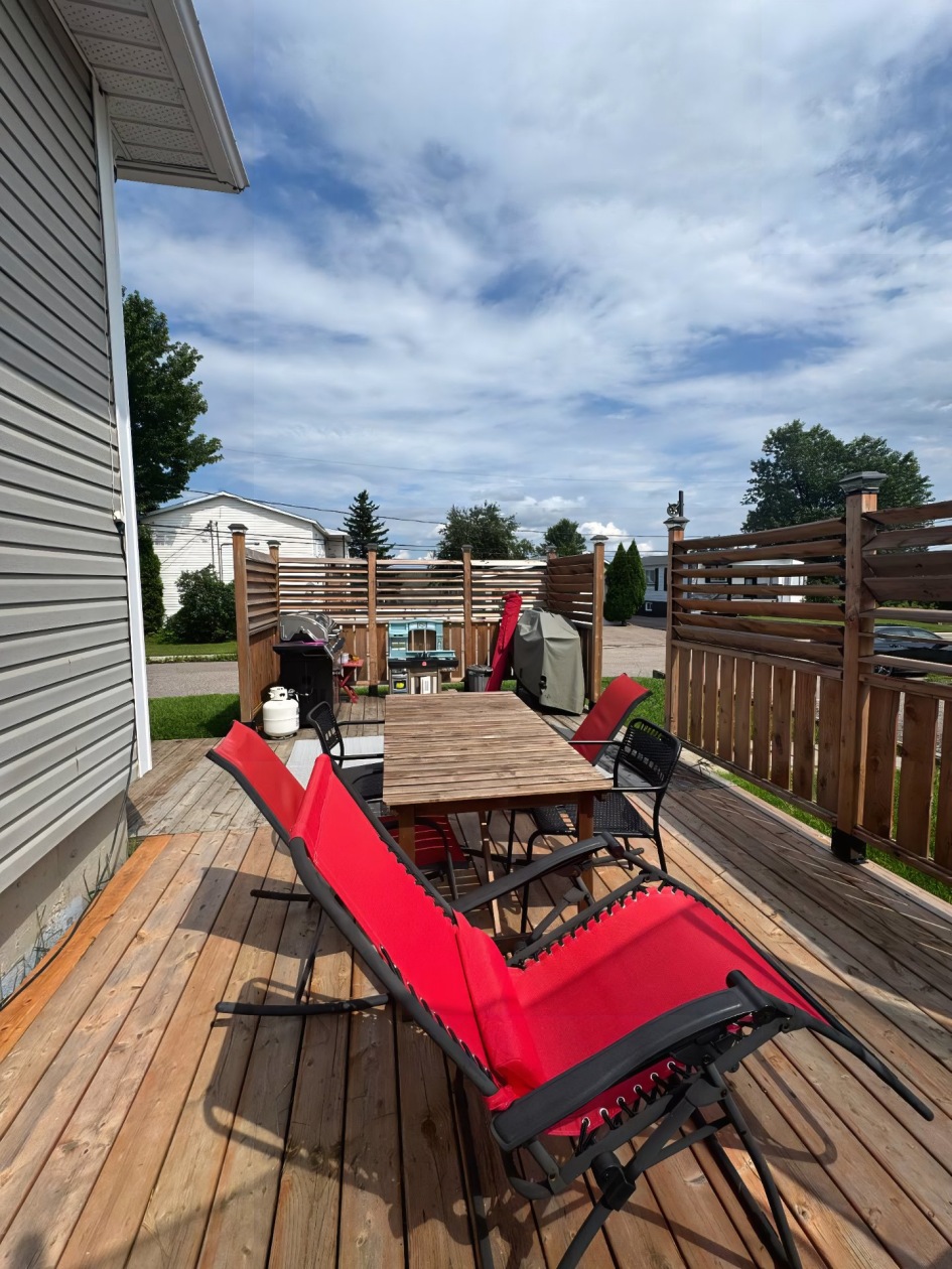 Terrasse — 1731, Rue Launière, Saguenay (Jonquière), G7S4J6, Saguenay (Jonquière)