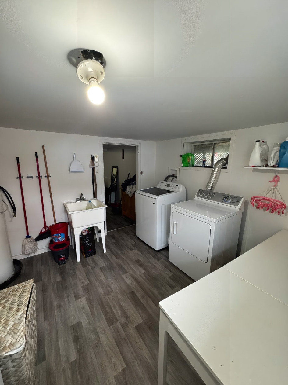 Salle de lavage — 1731, Rue Launière, Saguenay (Jonquière), G7S4J6, Saguenay (Jonquière)