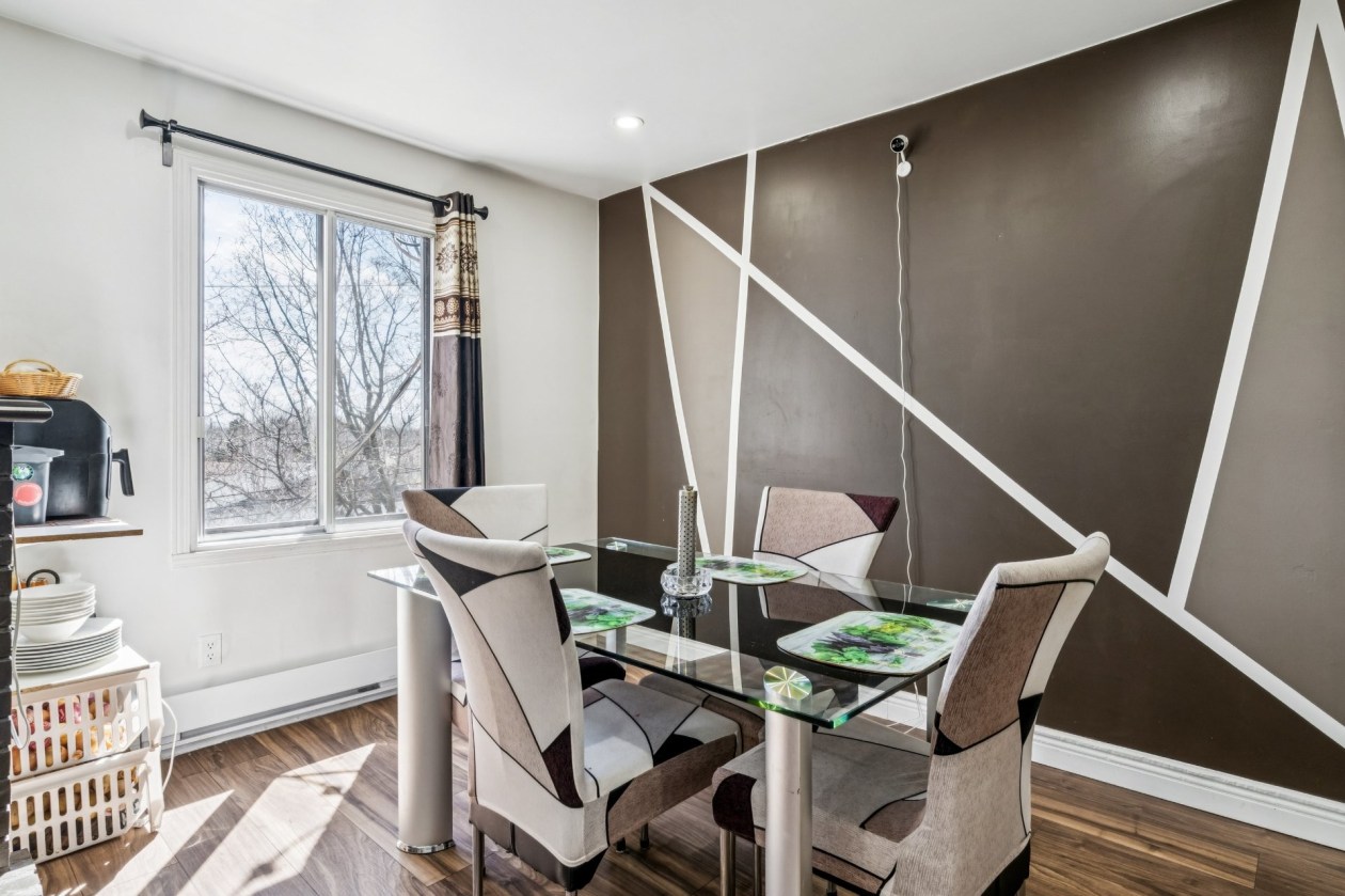 Salle à manger — 13111, Rue Forsyth, 304, Montréal (Rivière-des-Prairies/Pointe-aux-Trembles), H1A4C2, Montréal (Rivière-des-Prairies/Pointe-aux-Trembles)