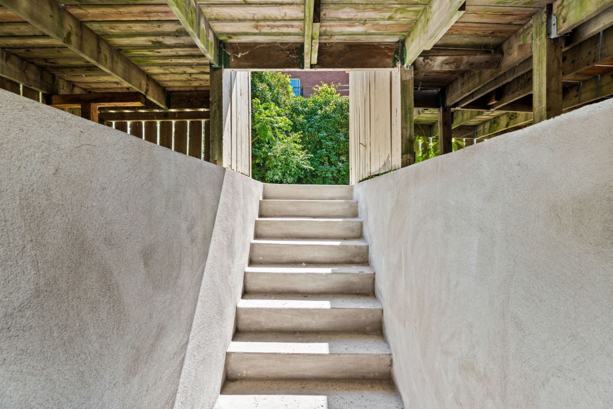 Escalier — 555, Tsse de la Beauce, Montréal (LaSalle), H8R2W9, Montréal (LaSalle)