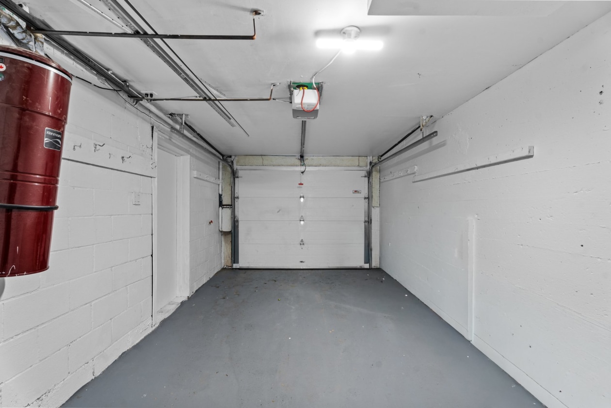 Garage — 555, Tsse de la Beauce, Montréal (LaSalle), H8R2W9, Montréal (LaSalle)