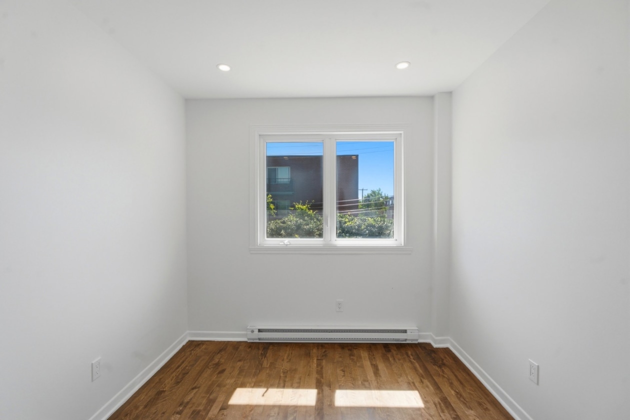 Chambre à coucher — 555, Tsse de la Beauce, Montréal (LaSalle), H8R2W9, Montréal (LaSalle)